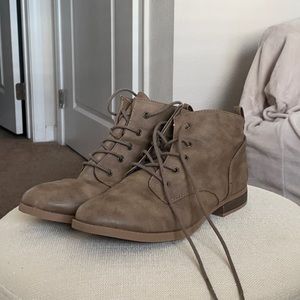 Ankle boots